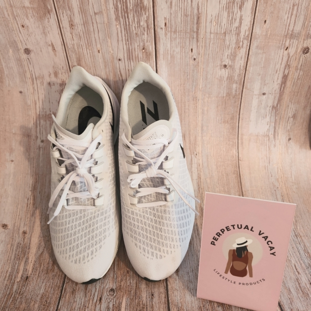 NEW Men's White and Gray NIKE Zoom Pegasus 37 Size 12